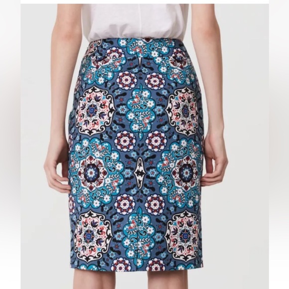 Ann Taylor Loft  Floral medallion Pencil Skirt Size 6Petite (NWOT) - Picture 3 of 11